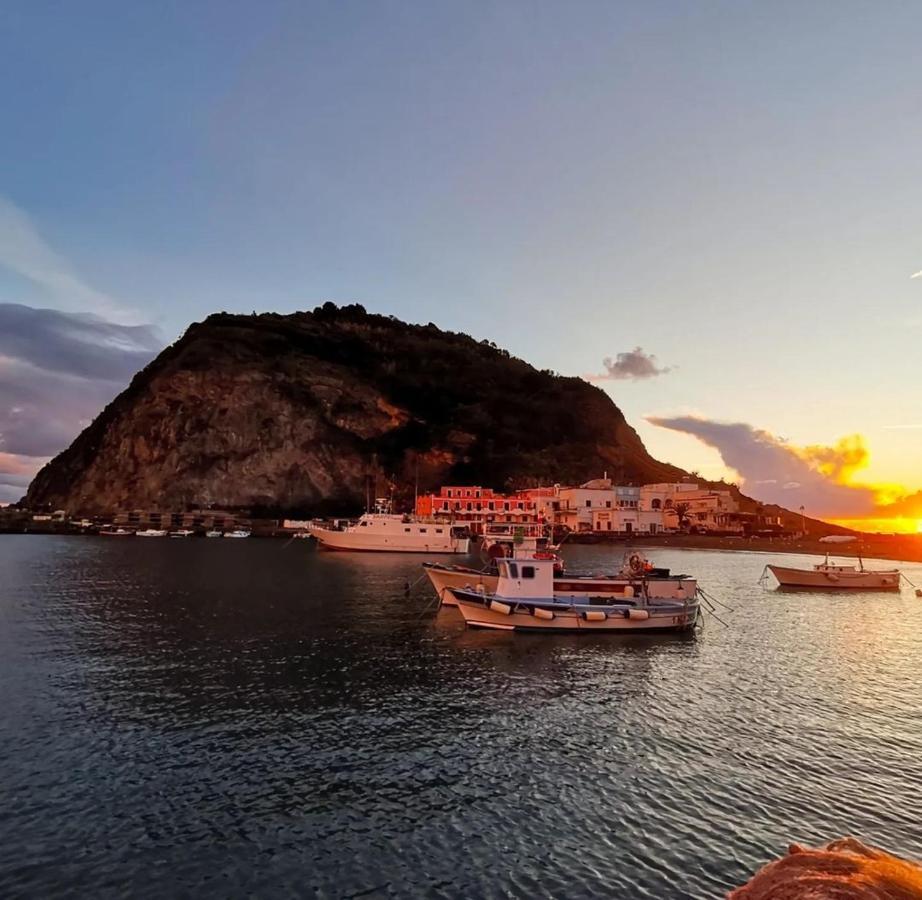Mare Nostrum - Beachfront House - Sant'Angelo Ischia Екстер'єр фото
