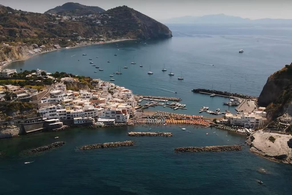 Mare Nostrum - Beachfront House - Sant'Angelo Ischia Екстер'єр фото