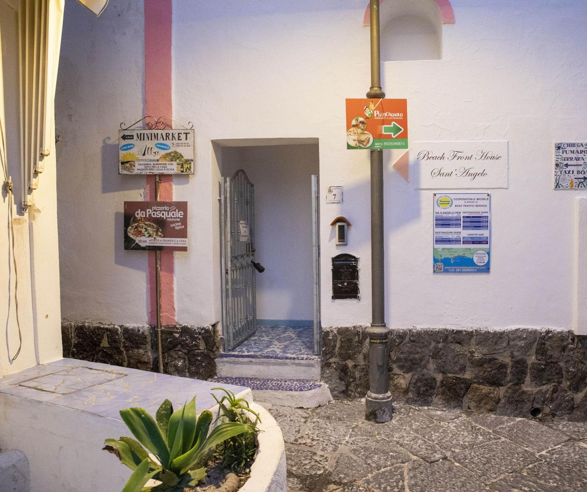 Mare Nostrum - Beachfront House - Sant'Angelo Ischia Екстер'єр фото